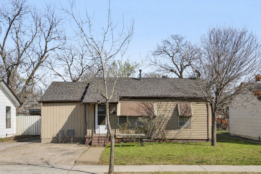 3737 Willing Avenue, Fort Worth, TX 76110