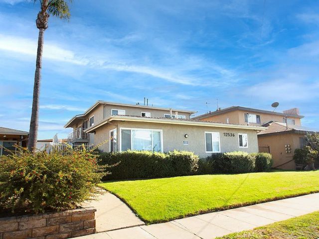 12536 Oxford Ave A, Hawthorne, CA 90250