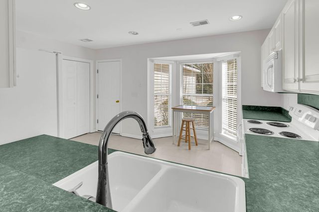 2717 Palmetto Hall Boulevard, Mount Pleasant, SC 29466