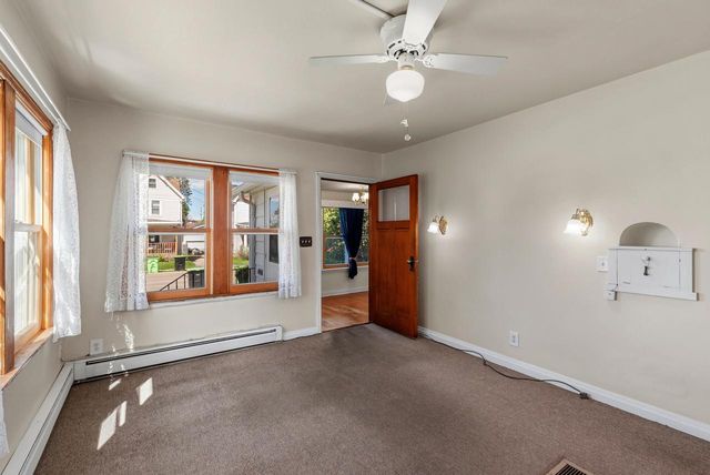 717 N University Avenue, Beaver Dam, WI 53916