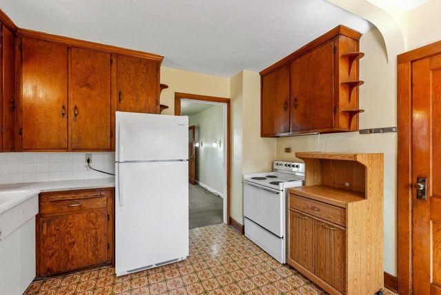717 N University Avenue, Beaver Dam, WI 53916