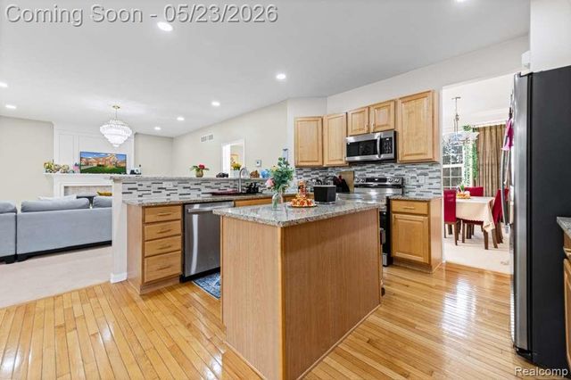 33868 Monterra Lane, Sterling Heights, MI 48312