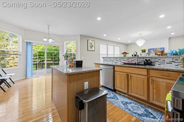 33868 Monterra Lane, Sterling Heights, MI 48312