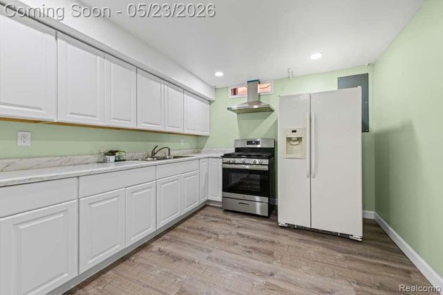 33868 Monterra Lane, Sterling Heights, MI 48312