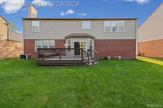 33868 Monterra Lane, Sterling Heights, MI 48312