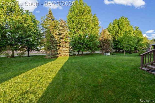 33868 Monterra Lane, Sterling Heights, MI 48312