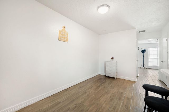 7272 Crownwest Street 7272, Houston, TX 77072