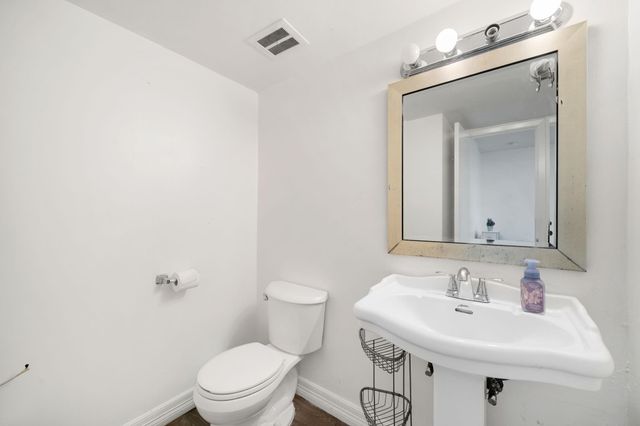 7272 Crownwest Street 7272, Houston, TX 77072