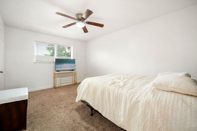 7272 Crownwest Street 7272, Houston, TX 77072