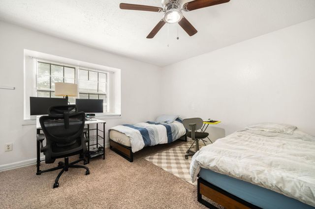 7272 Crownwest Street 7272, Houston, TX 77072