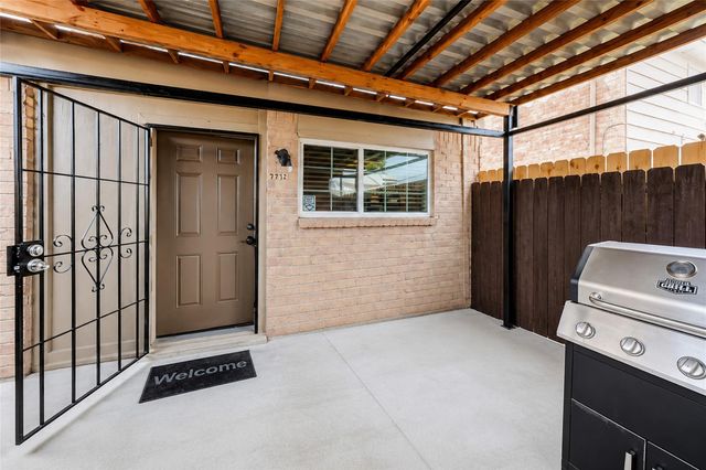 7272 Crownwest Street 7272, Houston, TX 77072