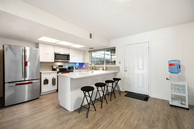 7272 Crownwest Street 7272, Houston, TX 77072