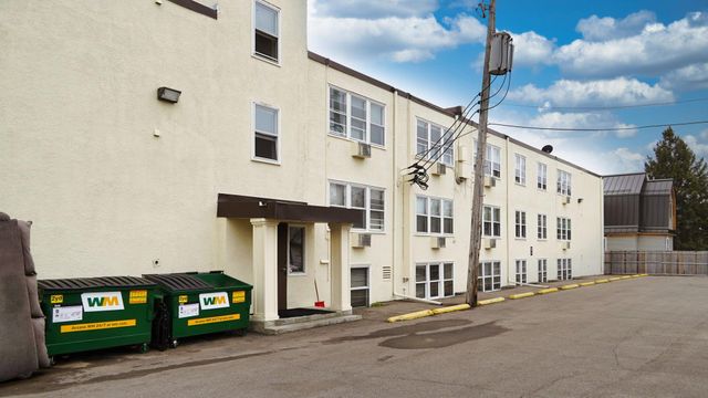 2216 Pleasant Avenue 205, Minneapolis, MN 55404