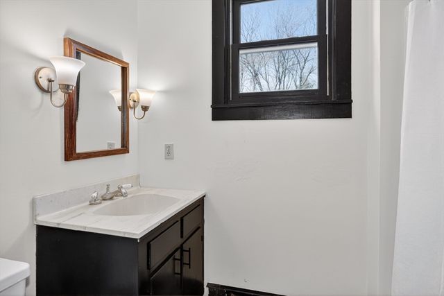 20 Stratton Rd, Grafton, MA 01519