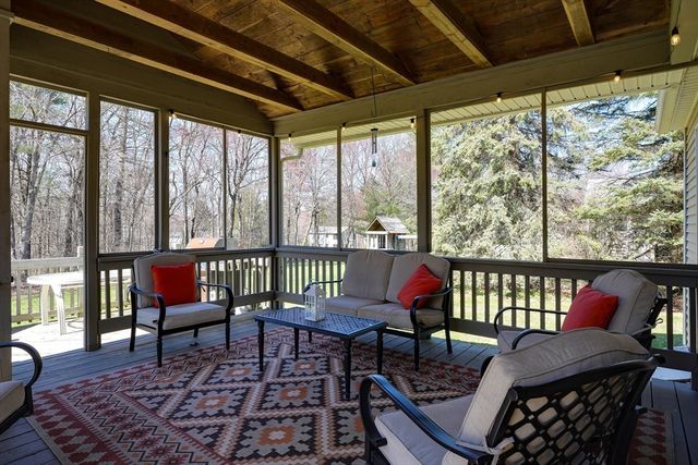 20 Stratton Rd, Grafton, MA 01519