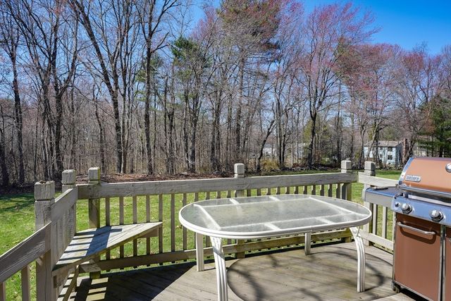 20 Stratton Rd, Grafton, MA 01519