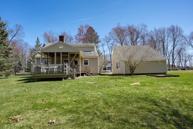 20 Stratton Rd, Grafton, MA 01519