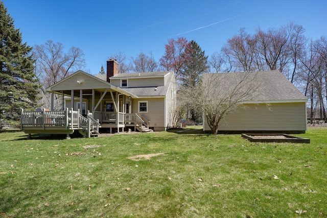 20 Stratton Rd, Grafton, MA 01519