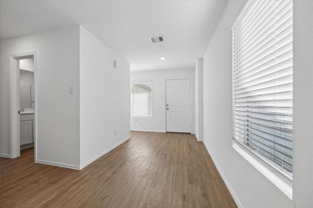 328 Riverwood Village Lane, Sealy, TX 77474