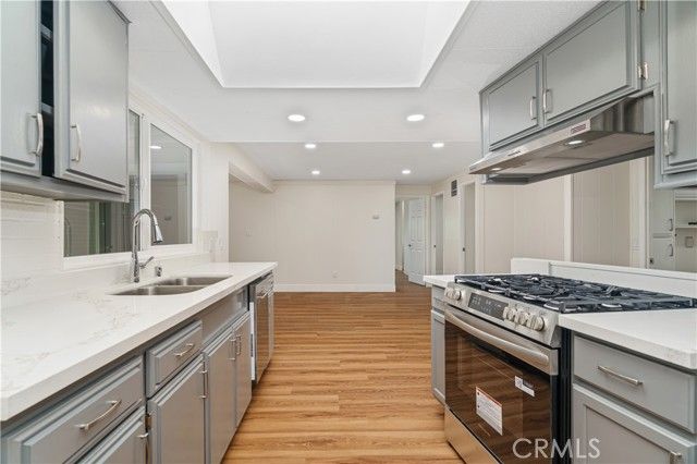 3945 Bradford 111, La Verne, CA 91750