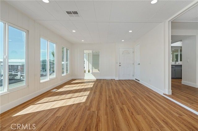 3945 Bradford 111, La Verne, CA 91750