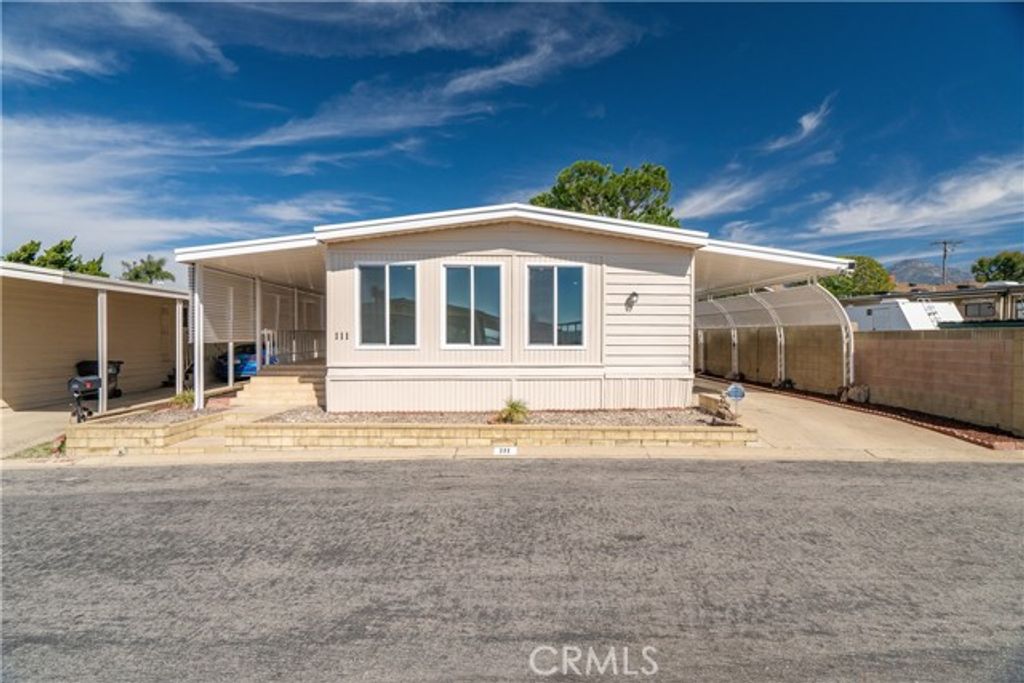 3945 Bradford 111, La Verne, CA 91750