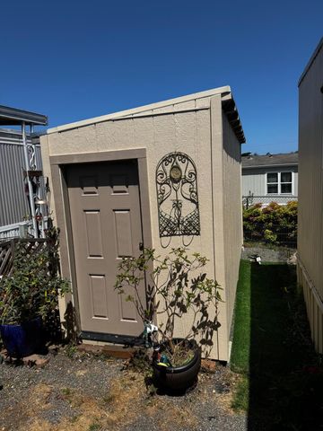 2208 Royal Drive, Fortuna, CA 95540