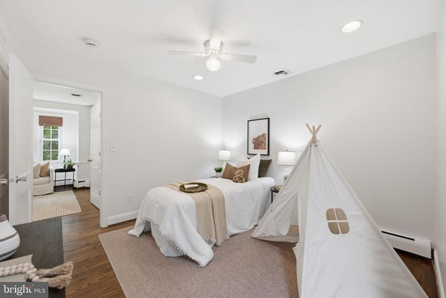 8703 READING RD, Silver Spring, MD 20901