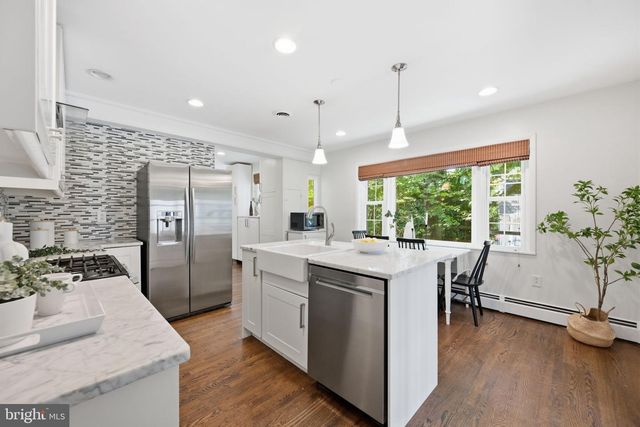 8703 READING RD, Silver Spring, MD 20901