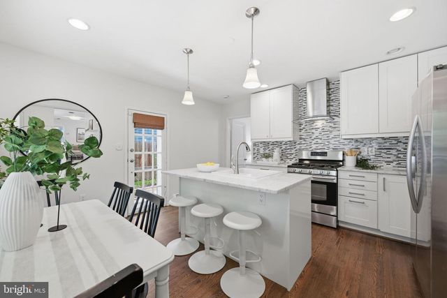 8703 READING RD, Silver Spring, MD 20901