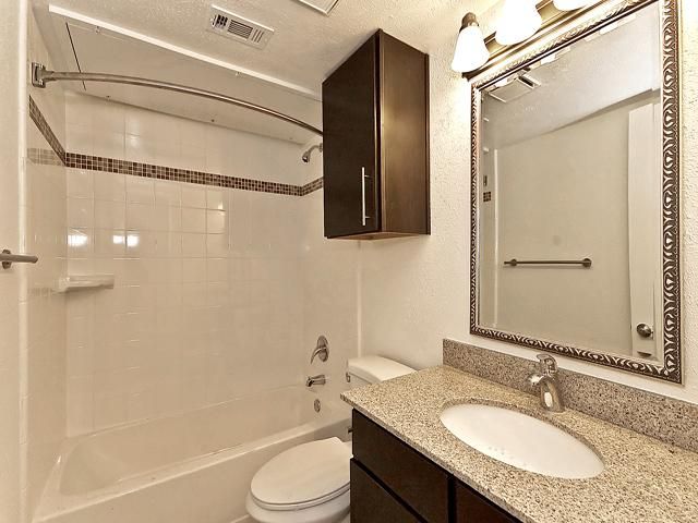 5909 Birchbrook Drive 207, Dallas, TX 75206