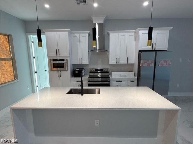 705 Ledge ST, Lehigh Acres, FL 33972