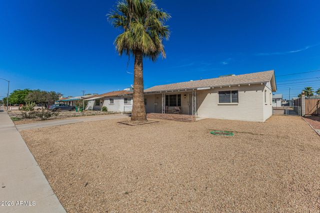11383 N 114th Avenue, Youngtown, AZ 85363