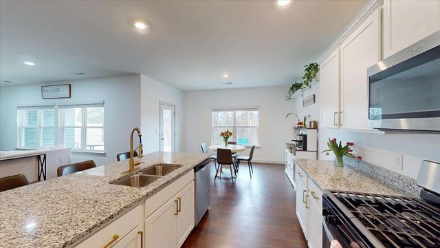 5859 Prickly Loop, Ooltewah, TN 37363