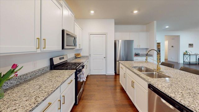 5859 Prickly Loop, Ooltewah, TN 37363