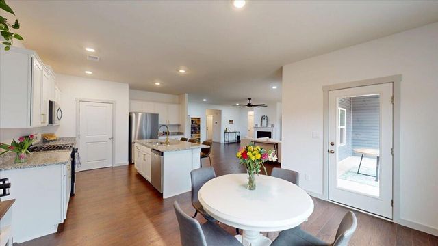 5859 Prickly Loop, Ooltewah, TN 37363