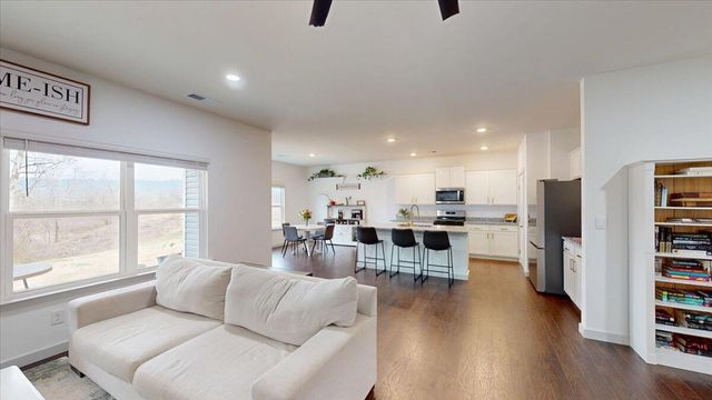 5859 Prickly Loop, Ooltewah, TN 37363