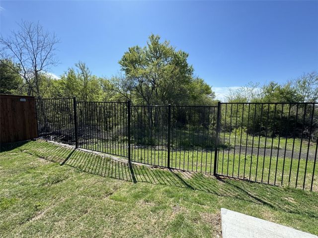 3621 Chambers Drive, Farmersville, TX 75442