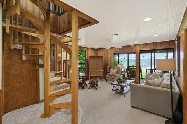 484 Bridgeview Pl, Smithville, TN 37166