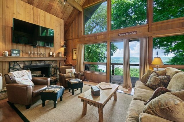484 Bridgeview Pl, Smithville, TN 37166