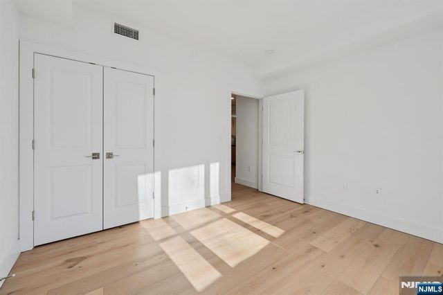 348 Baldwin Avenue 209, Jersey City, NJ 07306