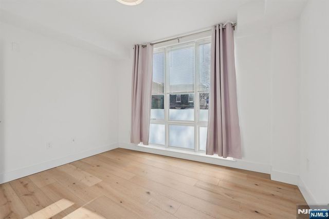 348 Baldwin Avenue 209, Jersey City, NJ 07306