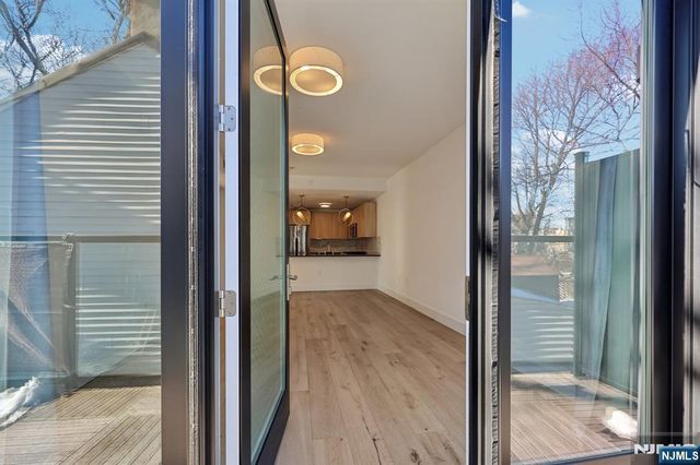 348 Baldwin Avenue 209, Jersey City, NJ 07306