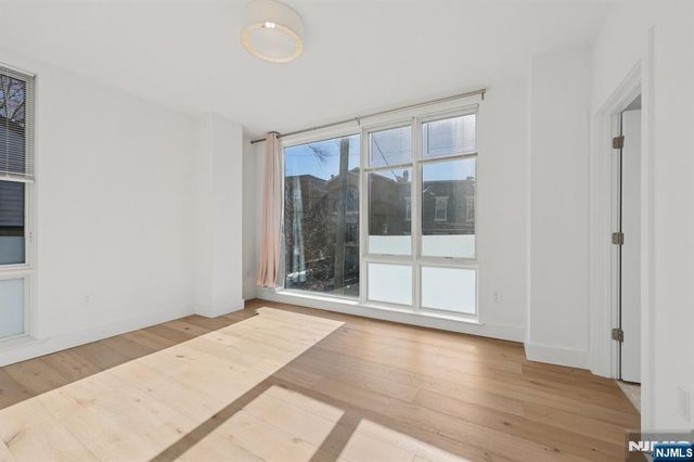 348 Baldwin Avenue 209, Jersey City, NJ 07306