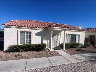 5449 Bugle Way 101, Las Vegas, NV 89108