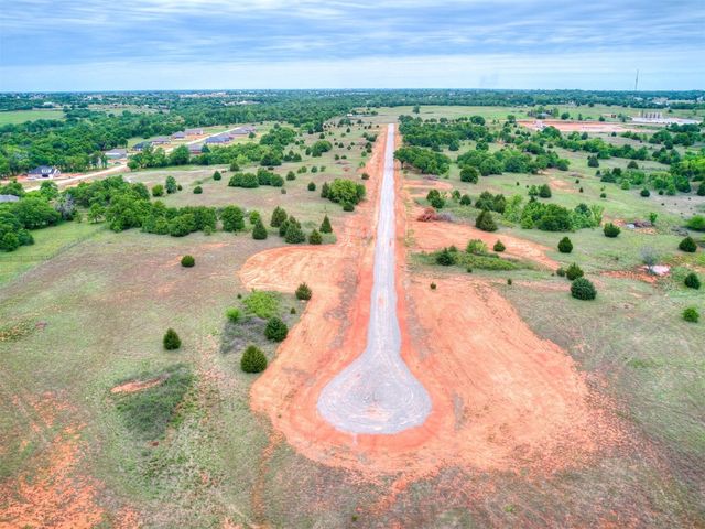 1209 Twin Oaks Dr, Blanchard, OK 73010