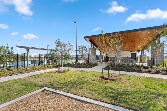 129 Wildflower Lane, Dayton, TX 77535