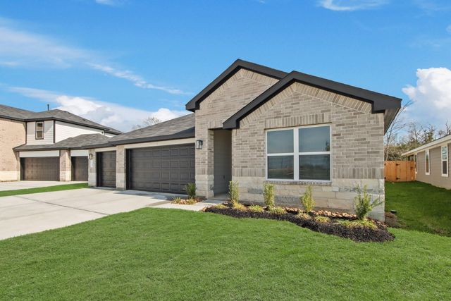 129 Wildflower Lane, Dayton, TX 77535