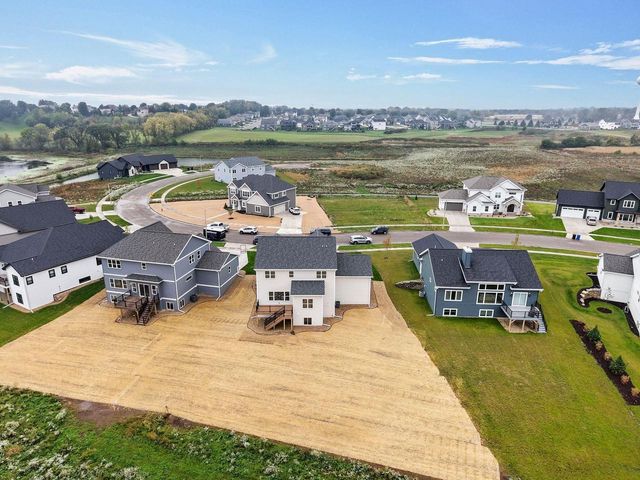 541 Morning Cove Circle, Verona, WI 53593