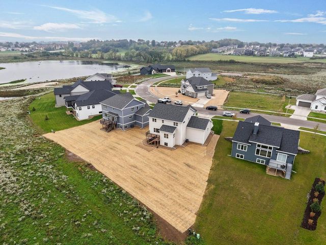 541 Morning Cove Circle, Verona, WI 53593